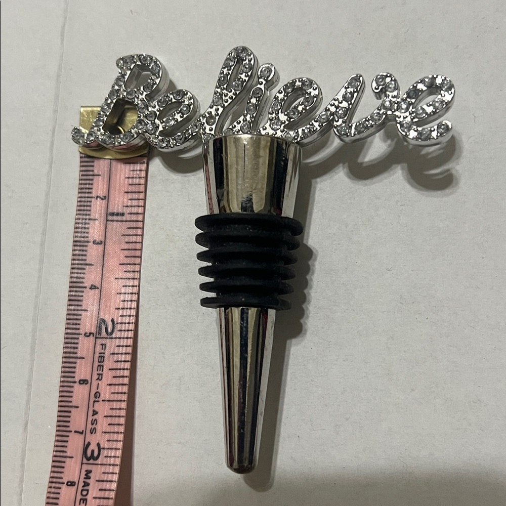 Silver 'Believe' Wine Stopper - Picture 2 of 8